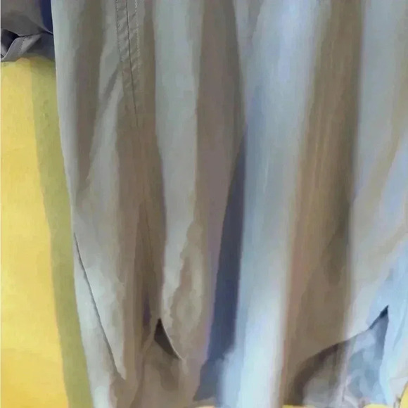 Athleta Zephyr V-Neck Tee - Picture 5 of 5